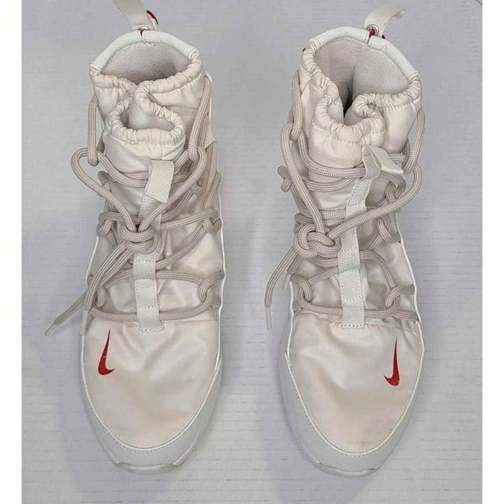 Nike Tanjun High-Rise Shoe Womens Phantom Desert Sand White Red Sz 11